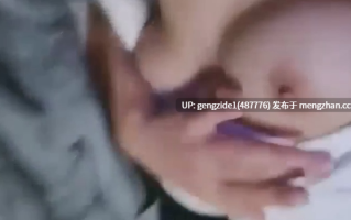 00后勾引保安大爷，担心他操不动，结果求饶轻点操